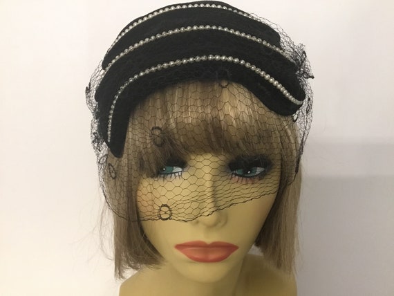 1950-60’s black hat with netting and rhinestones,… - image 2