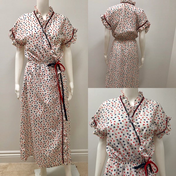 Ladies Robe, 1960-70’s Rockabilly Robe, Vintage Lingerie, Patriotic, red, white blue robe, Midcentury nightwear, loungewear, housecoat