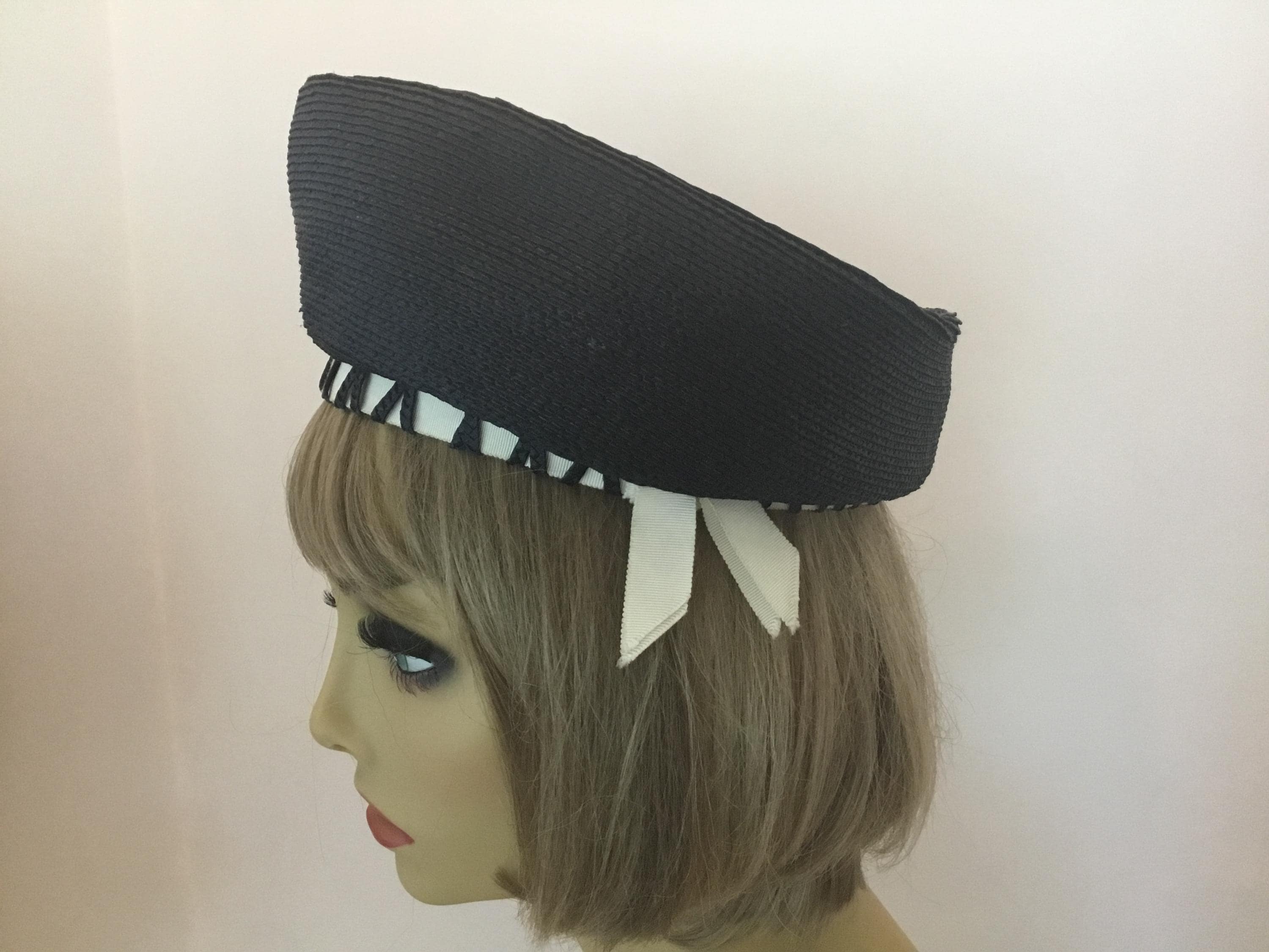 Vintage 1950s Herbert Bernard Black Velvet Beaded Cocktail Hat Riviera Italy Cocktail 1950s Vintage Hats for Women for sale | eBay main image 2