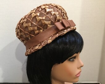 60’s Mr. John Classic Hat, vintage 60’s bucket hat, Midcentury straw woven summer hat, Mod hat, ladies bubble hat