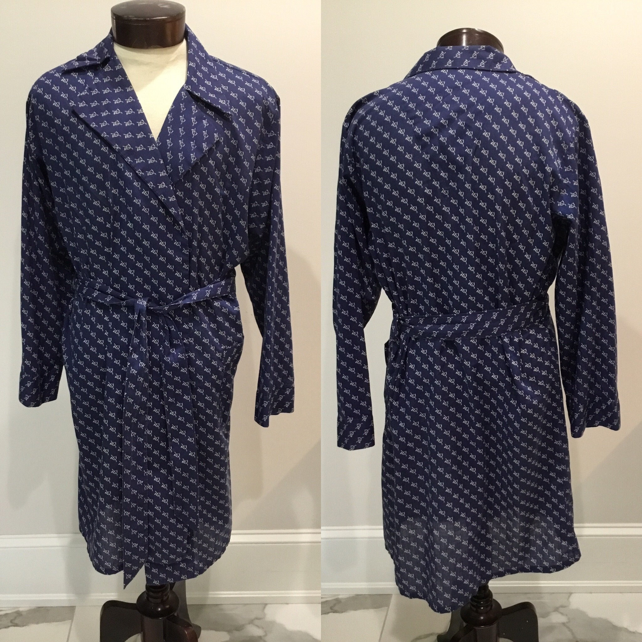 Weldon 1950’s Mens Robe, Robe With Riding Crop and Bugle Print, Blue ...