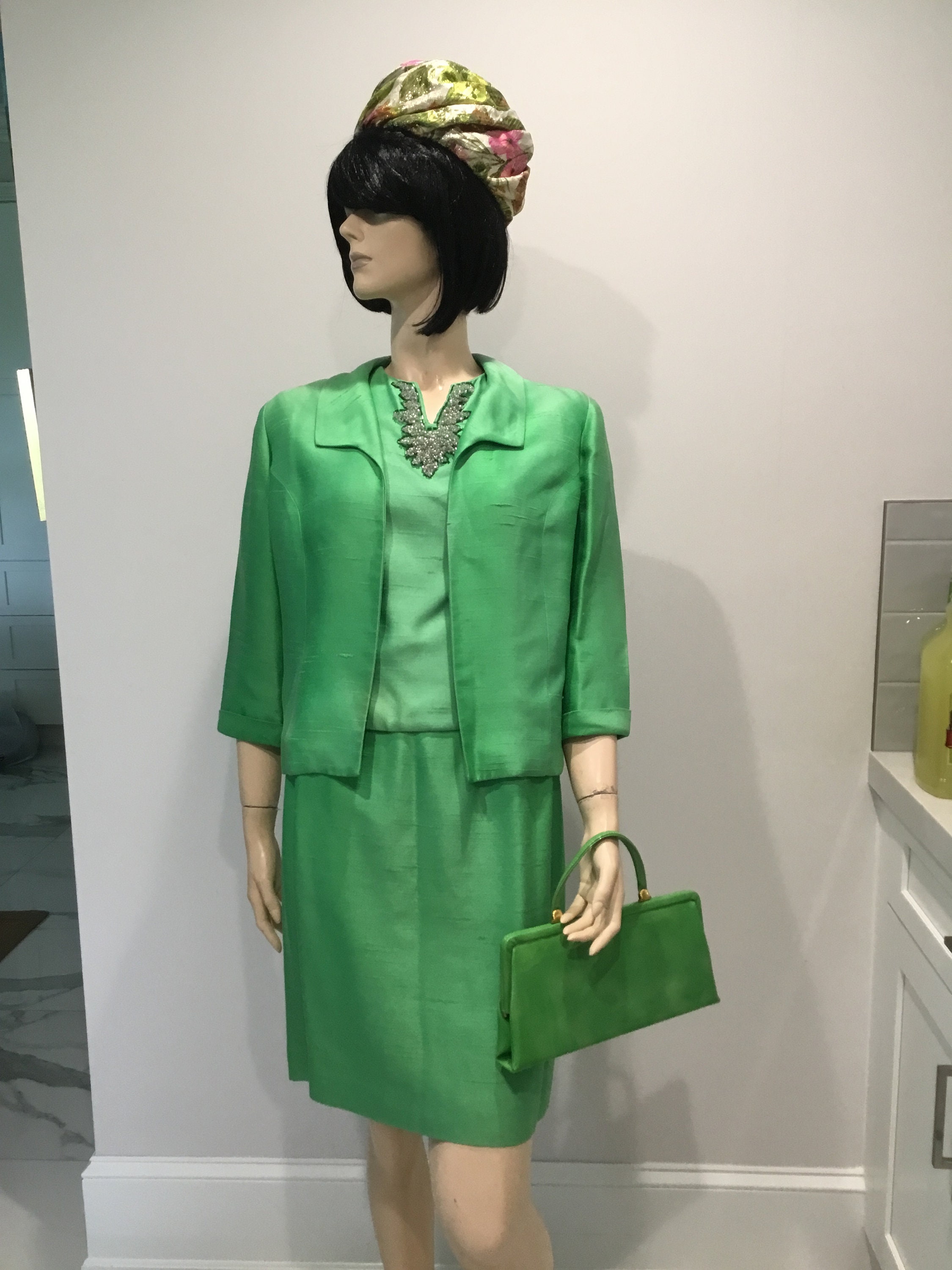 1960s Jackie Kennedy Style Suit, Maxine Style 60s 3 Piece Skirt Suit, Green Suit, Ladies 1960s Outfit, Madmen Style Clothes, Midcentury - Etsy 1960s Jackie Kennedy Style Suit, Maxine Style 60s 3 Piece Skirt Suit, Green Suit, Ladies 1960s Outfit, Madmen Style Clothes, Midcentury - Etsy