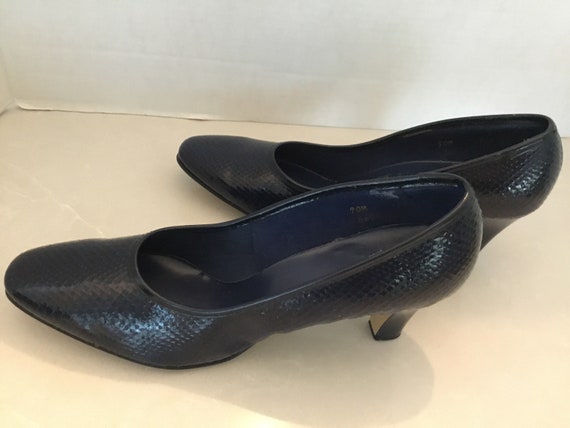 1970’s Vintage pumps/heels, Benchcraft Navy blue … - image 6