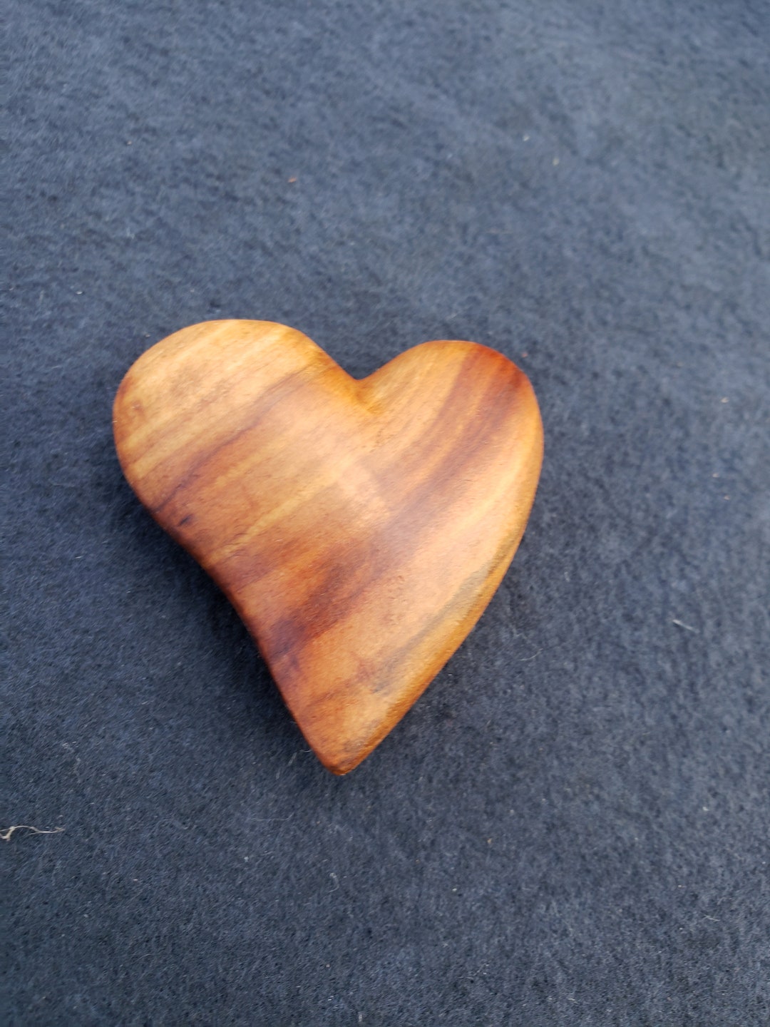 Valentines Day Decorations: 2pcs Distressed Wooden Heart