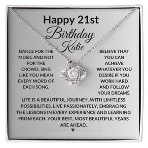 Feliz cumpleaños número 21 Collar con tarjeta de mensaje de hito personalizado Regalo para mujer joven: agregue nombre opcional