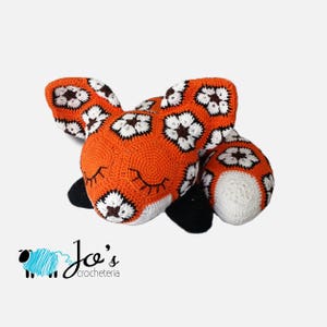 Megan the African Flower Fox Crochet Pattern image 1