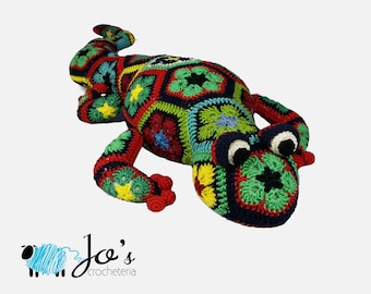 Gaudí the African Flower Salamander Crochet Pattern