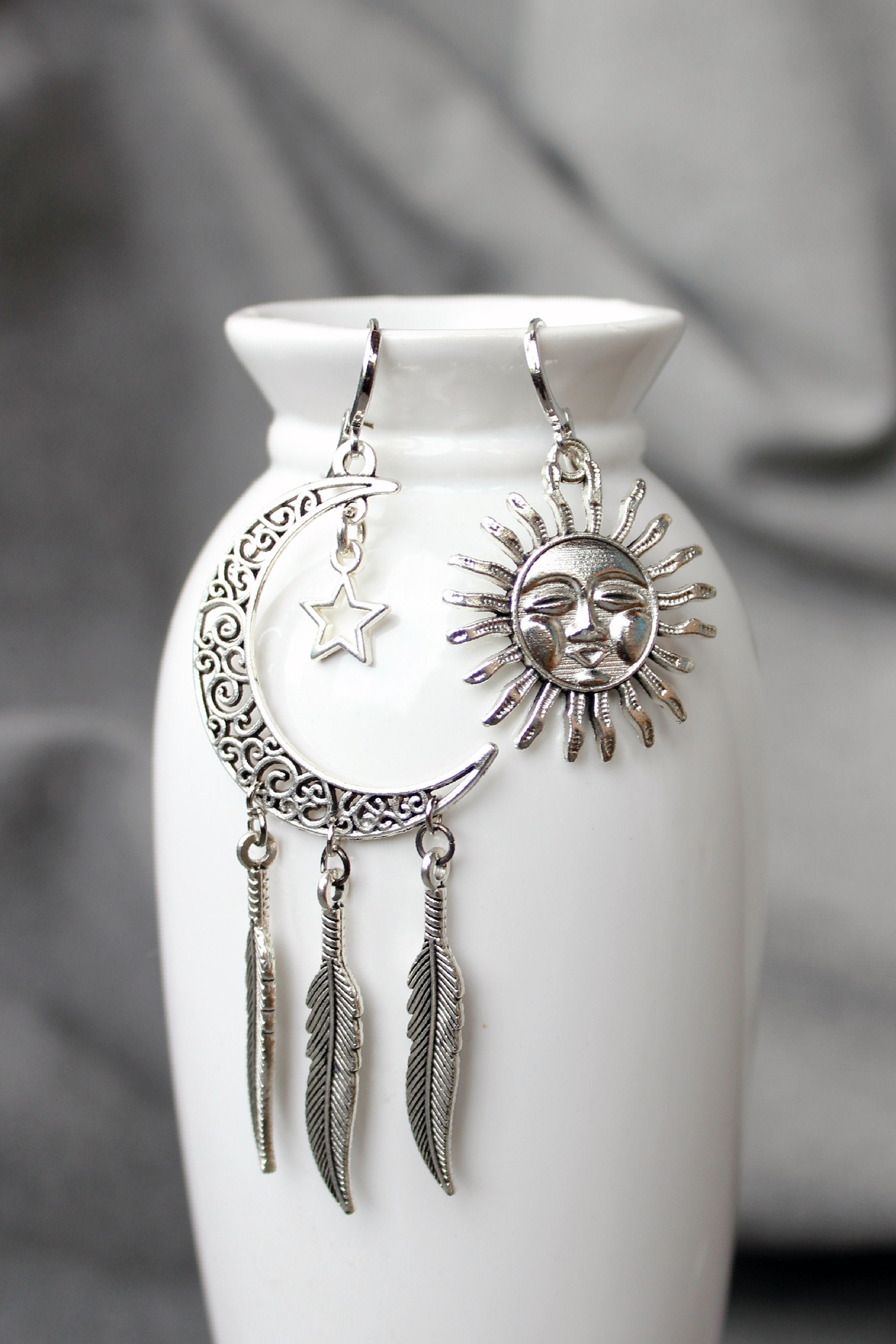 Gotische Schmetterlings Ohrringe - Vintage Sonne & Mond Design Mit Rosenquarz