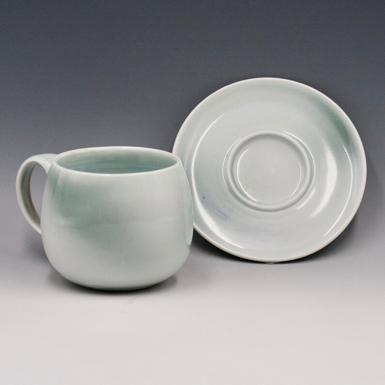 Tea Cups and Saucer image 3