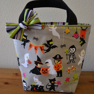 INSTANT DOWNLOAD Reversible Halloween Trick or Treat Sewing PDF Pattern With Bonus Wine Gift Bag Pattern Great For Beginners image 3