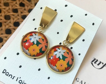 BOUCLES D'OREILLES dorées femme, fleurs multicolores orange  pendantes bohème, cadeau bijou pour elle, bijoux boho chic, colorées  printemps