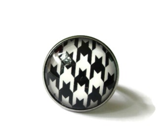 Houndstooth RING - joyería en blanco y negro - patrón abstracto - patrón gráfico - regalo para ella - anillo geométrico - vintage -retro