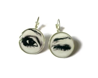 Open Close Eye Eyelashes Earrings, Winking Eye, Eyes Earrings, Eye Jewelry, Wink Dangle, iris, Black and White