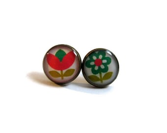 FLORAL earrings, vintage flowers stud earrings, floral jewelry, summer posts, pink, green, girlfriend gift, teens gift for her