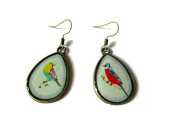 BOUCLES D'OREILLES OISEAUX pendantes, boucles gouttes, motifs oiseaux, animaux, multicolore, dépareillé, cabochon, boucles romantiques