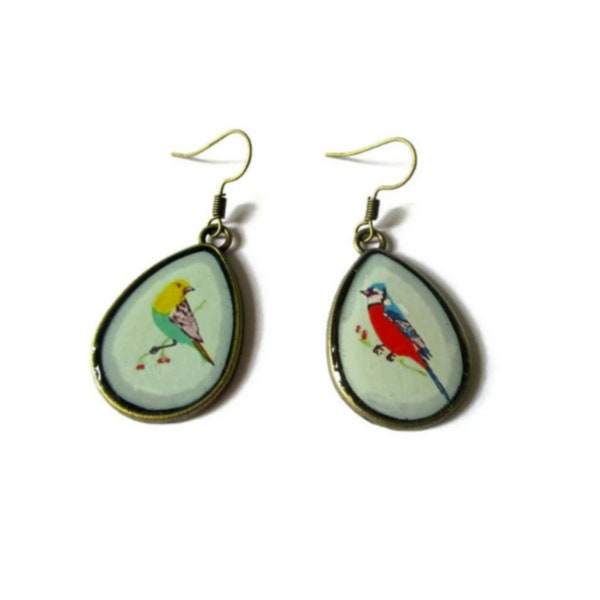 BOUCLES D'OREILLES OISEAUX pendantes, boucles gouttes, motifs oiseaux, animaux, multicolore, dépareillé, cabochon, boucles romantiques