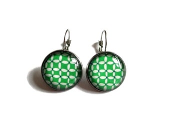 BOUCLES D'OREILLES Dormeuses Motif Géométrique Vert et Blanc, petites fleurs, Bijou vert