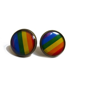 Regenbogenohrringe, LGBT-Ohrstecker, LGBT-Schmuck, Gay-Pride-Schmuck, Ehe für alle, gestreiftes Regenbogenmuster, in der Luft der Zeit