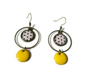 Minimalist Hoop Earrings, japanese style, yellow enamel, Lightweight Earrings, Gift for Her, Delicate Thin Boho Minimal Circle Earrings