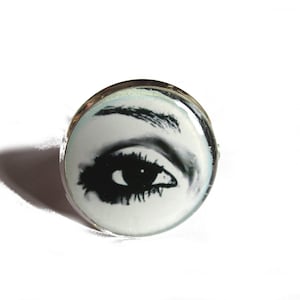 EYE RING - cute ring - eyelashes - makeup - cute ring - silver ring - statement jewelry - gifts for teens