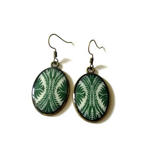 BOUCLES D'OREILLES PENDANTES, boucles ovales, motifs vert et blanc, feuilles vertes, bijoux vert, bohemien, boucles ethniques