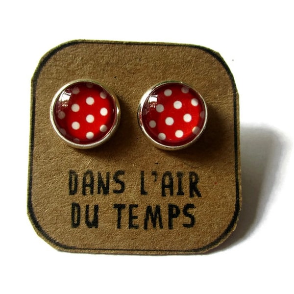 BOUCLES D'OREILLES POIS rouges et blancs, puces d'oreilles pois ,rockabilly, bijoux rouges et blancs, rétro, vintage, cabochon