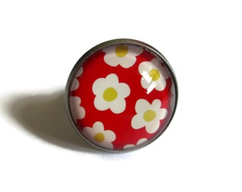 FLOWER power ring, white floral jewelry, Flower Ring, Handmade Jewelry, 70's ring, Casual Jewelry, cute ring, cute jewelry