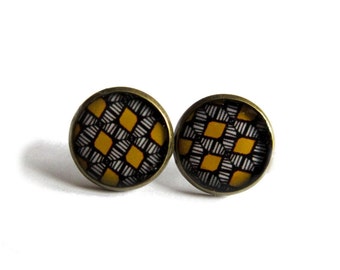 AFRICAN Earrings, BOHO studs, YELLOW earrings, Native Jewelry, Folk, Ethnic studs, Aztec posts, tribal jewelry, danslairdutemps