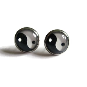Yin-Yang-OHRRINGE, schwarze und weiße Ohrstecker, Yoga-Ohrringe, Yin-Yang-Schmuck, kleine Ohrstecker, kleines Zen-Geschenk