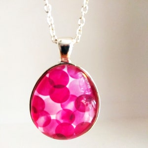 Glass Necklace Pink bubble silver colors image 2