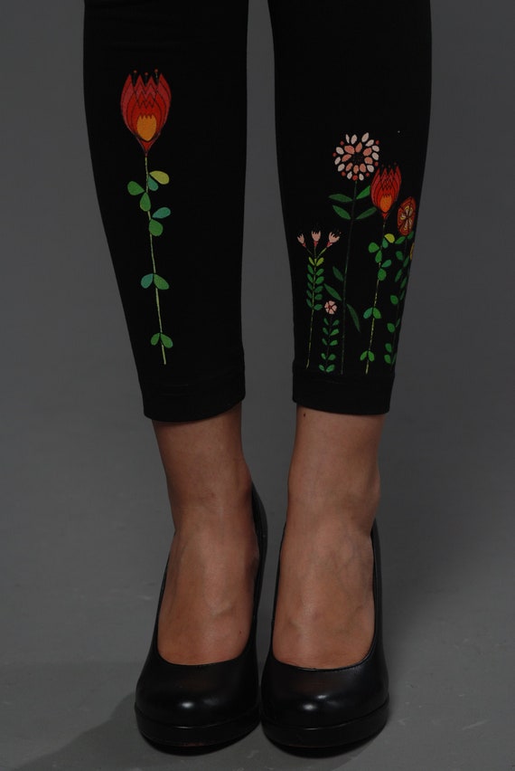 Buy Leggings Floral Magic in Black Online in India 