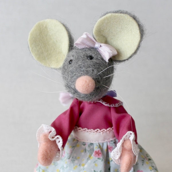 needle felted mouse with real cat whiskers, and clothing made by hand. art doll. miniature