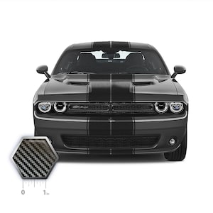 Faixas duplas de corrida de 11" com filetes e espaçamento de 0,5", em vinil auto-regenerativo, compatíveis com Dodge Challenger 2008-2022.