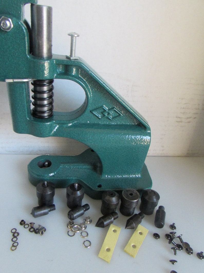 Hand press machine package as shown on Sew Sweetness image 1