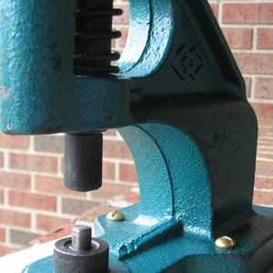 Heavy Duty Metal Grommet Die At Best Price In Chennai By Thai