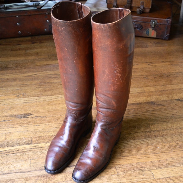 Vintage english riding boots in excellent condition