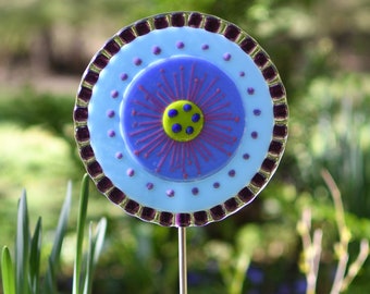 Fused Glass Garden Stake Flower: &quot;Miss Violet&quot;