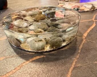 Original art, crystals coasters casted in epoxy resin.