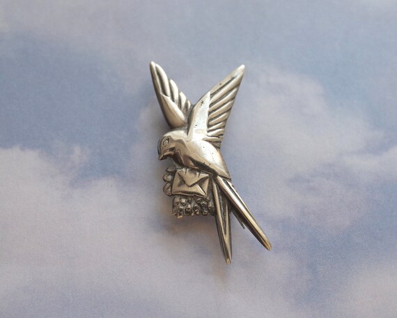 Sterling Silver Swallow Bird Earrings Birds in Flight Screw Back Style