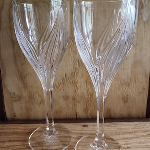 Pair of 2 Gorham Crystal Primrose 8&quot; Water or Wine Glasses