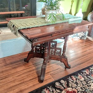 Antique victorian 2024 dining table