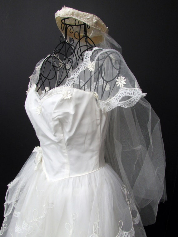 1950s Wedding Dress w Cap Veil Sz XS Vintage Floor