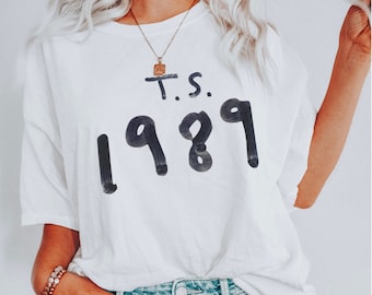 1989 Taylor Vintage T-Shirt, Swift Taylor Inspired Shirt, Swift Taylor Vintage Merch, Taylor Shirt, Swift Taylor Inspired Shirt, ERAS Tour