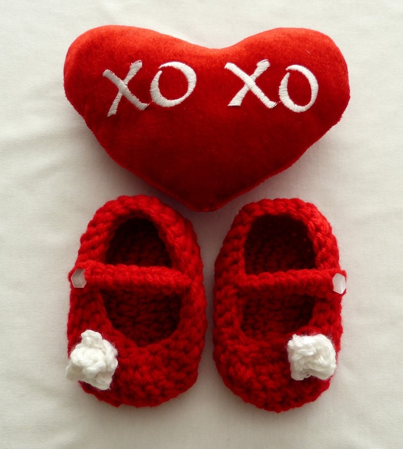 Strap shoes with White Rosettes Red Skid-proofing is available Sweet Mary Janes Soft Shoes Crochet Shoes Baby Girls/' Shoes