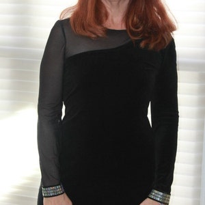 Little Black Dress/Vintage Black Velvet Dress/Beaded Dress/Black Velvet Dress/Chic Dress/Womens Black Dress/Sheer Black Party Dress/VI577