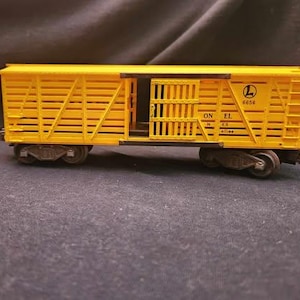 Livestock Car Lionel 6656, Yellow, No Decal, &#39;49- &#39;55, Lionel Lines Stock Car, Lionel Train, Vintage Lionel Car, Model Railroading, T155