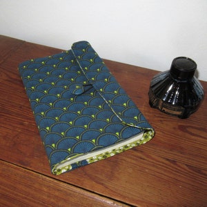 Book protector, book cover, Mother's Day gift, reader gift, chic, Japanese fabric, blue and green, format of your choice