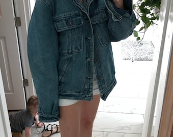 Vintage men’s Sherpa lined Ironwood Trading Company denim jacket