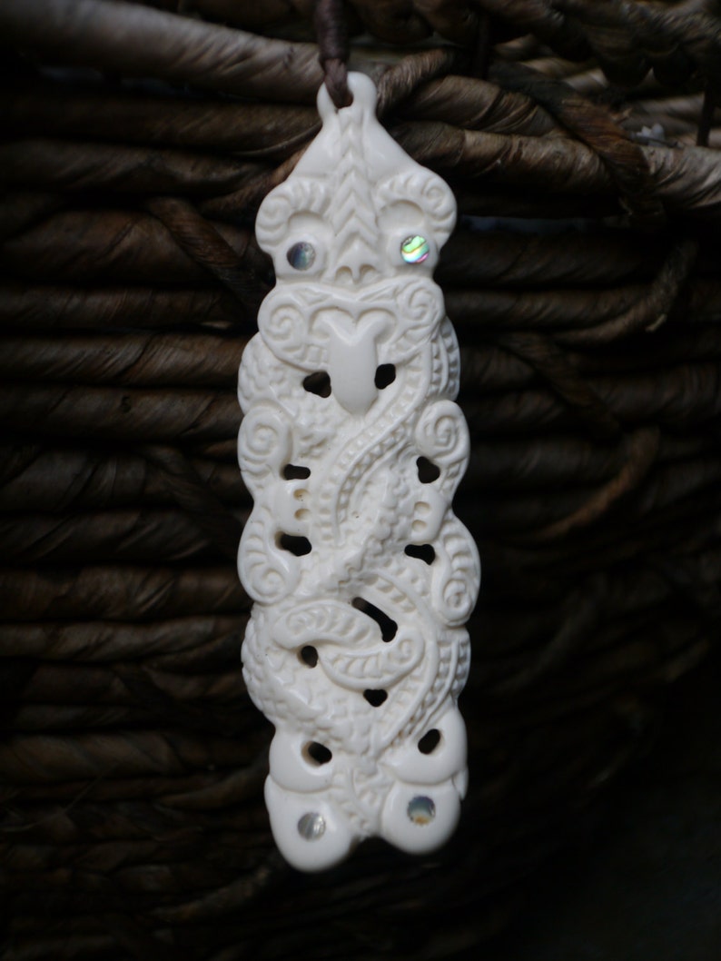 Hei Tiki tiki Maori pendant necklace with paua shell inlay | Etsy