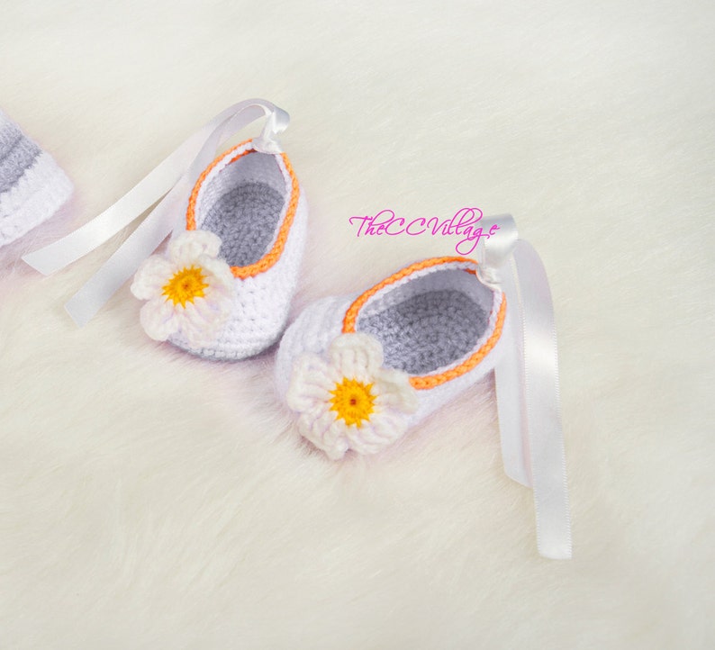 Pink handmade crochet baby shoes Crochet Baby Girl Shoes